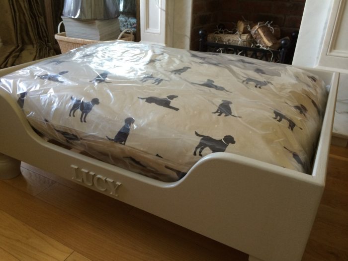 16 DIY Dog Bed Ideas That Let Your Pup Relax in Style | Apartment Therapy